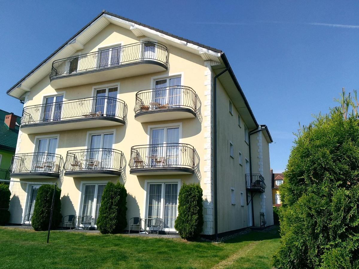Villa Over Lake Mielno  Buitenkant foto