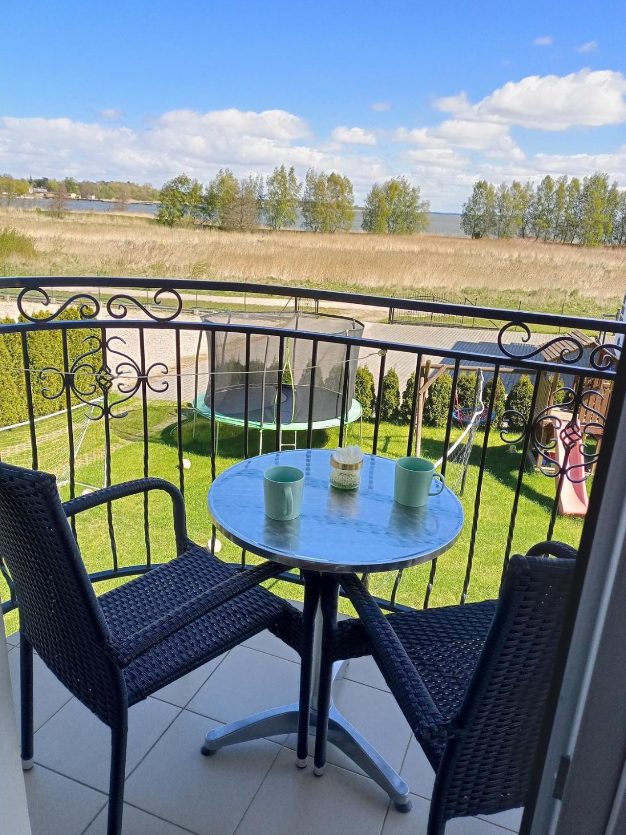 Villa Over Lake Mielno  Buitenkant foto